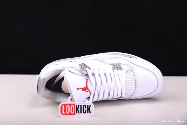 1st Kicks (2021) Oreo Jordan CT8527-100 Retro 4 White 0703